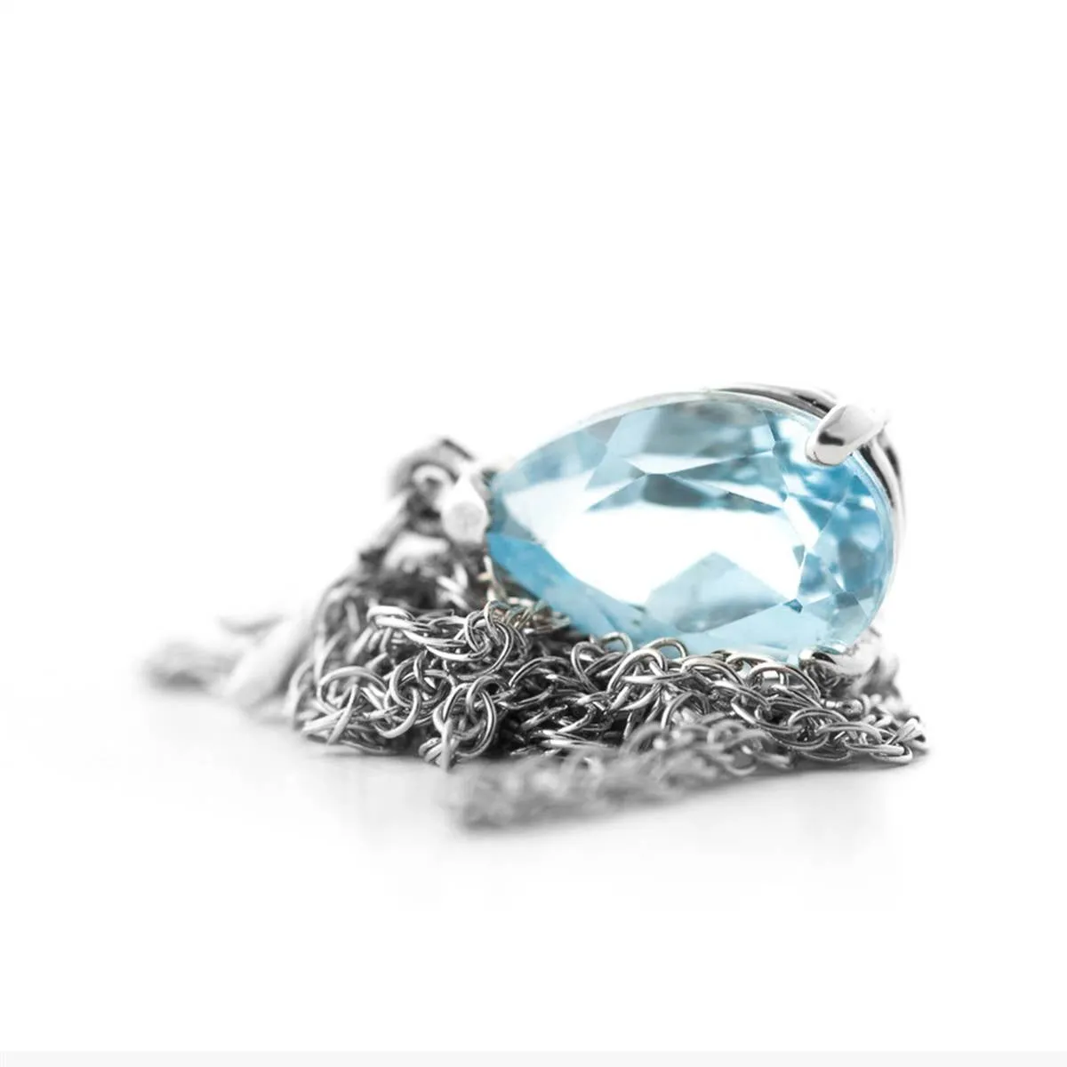 1.5 Carat 14K Solid White Gold Prepare For Love Aquamarine Necklace