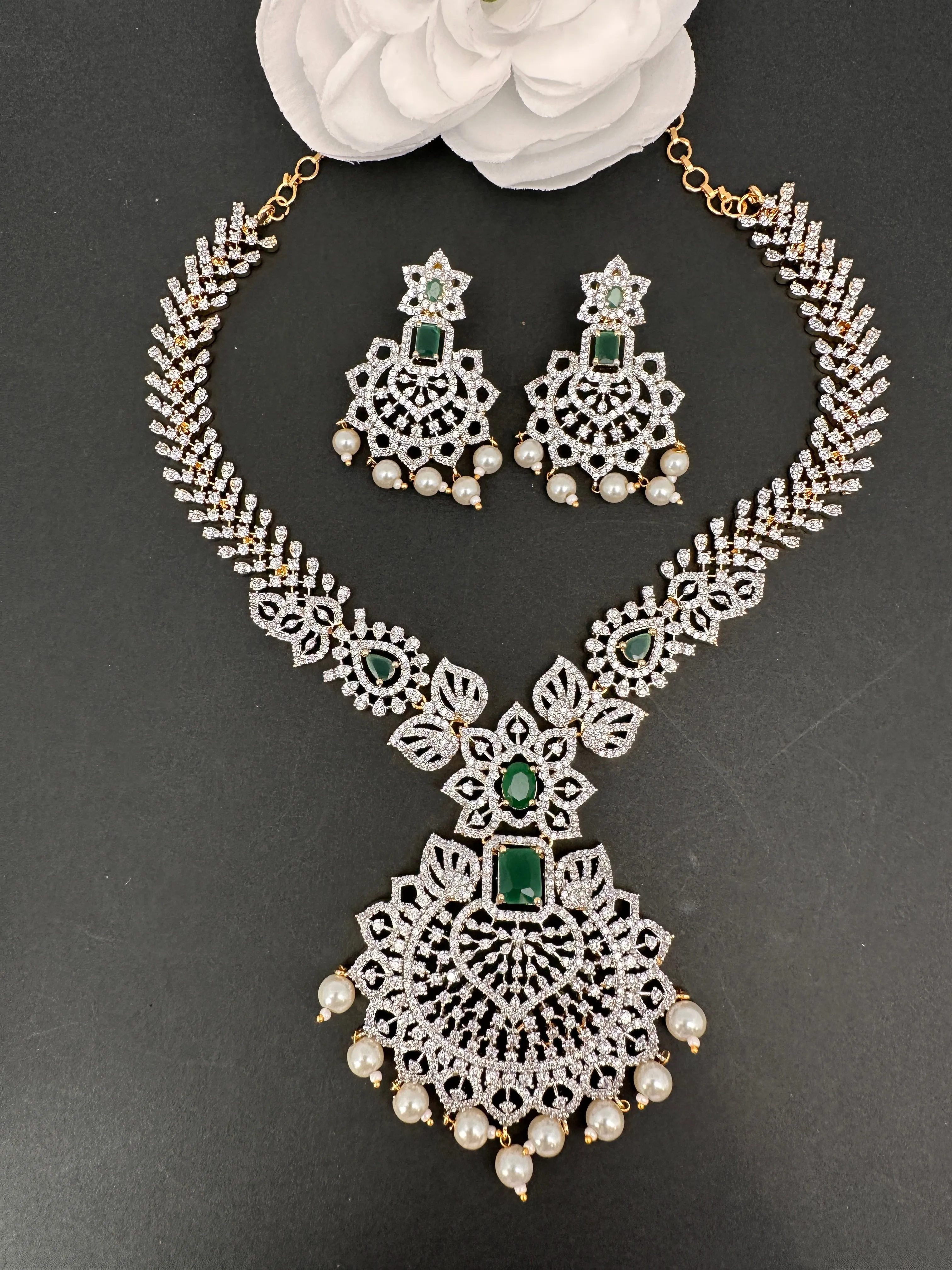 AD Diamond Finish Color Stone Short Necklace