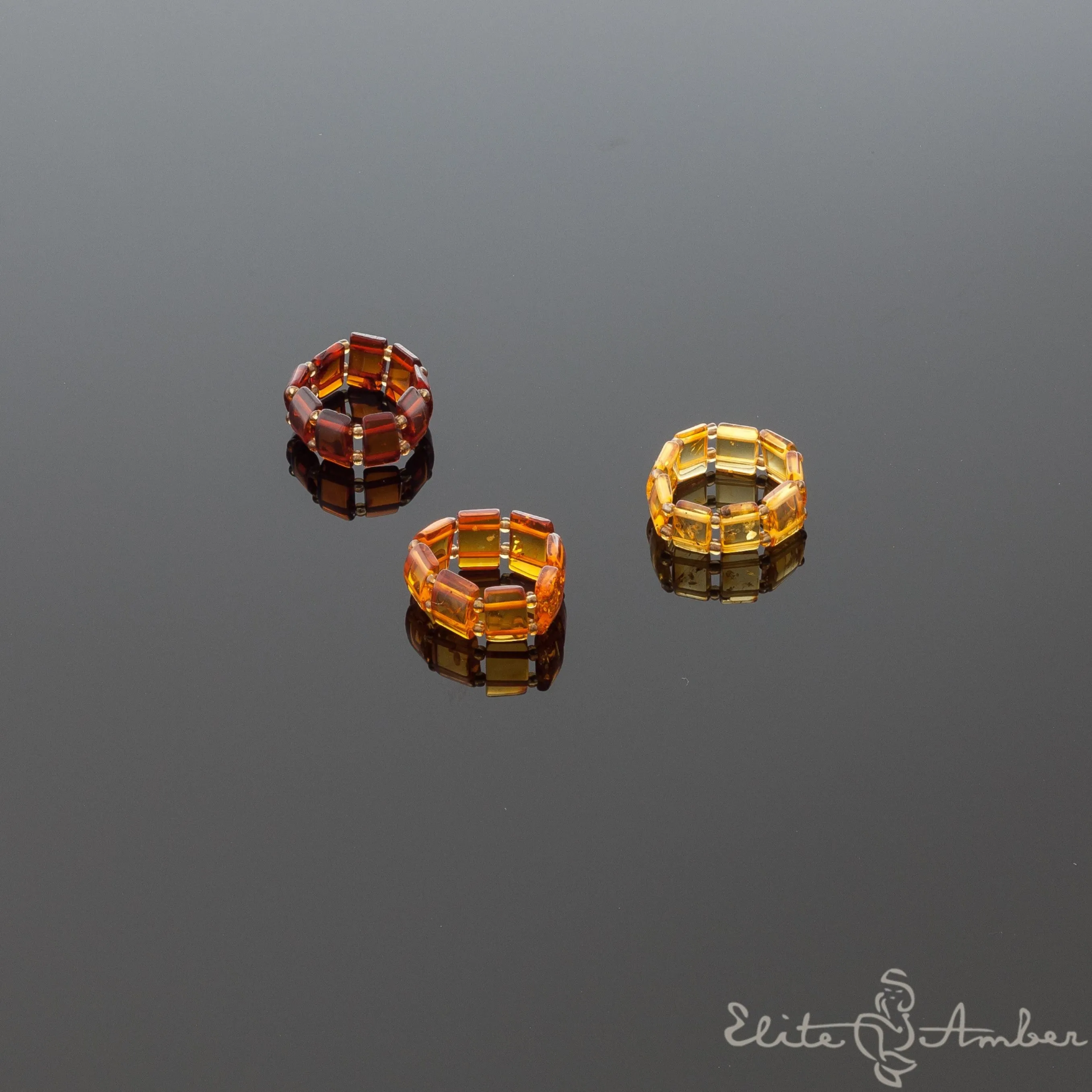 Amber ring "Classic"
