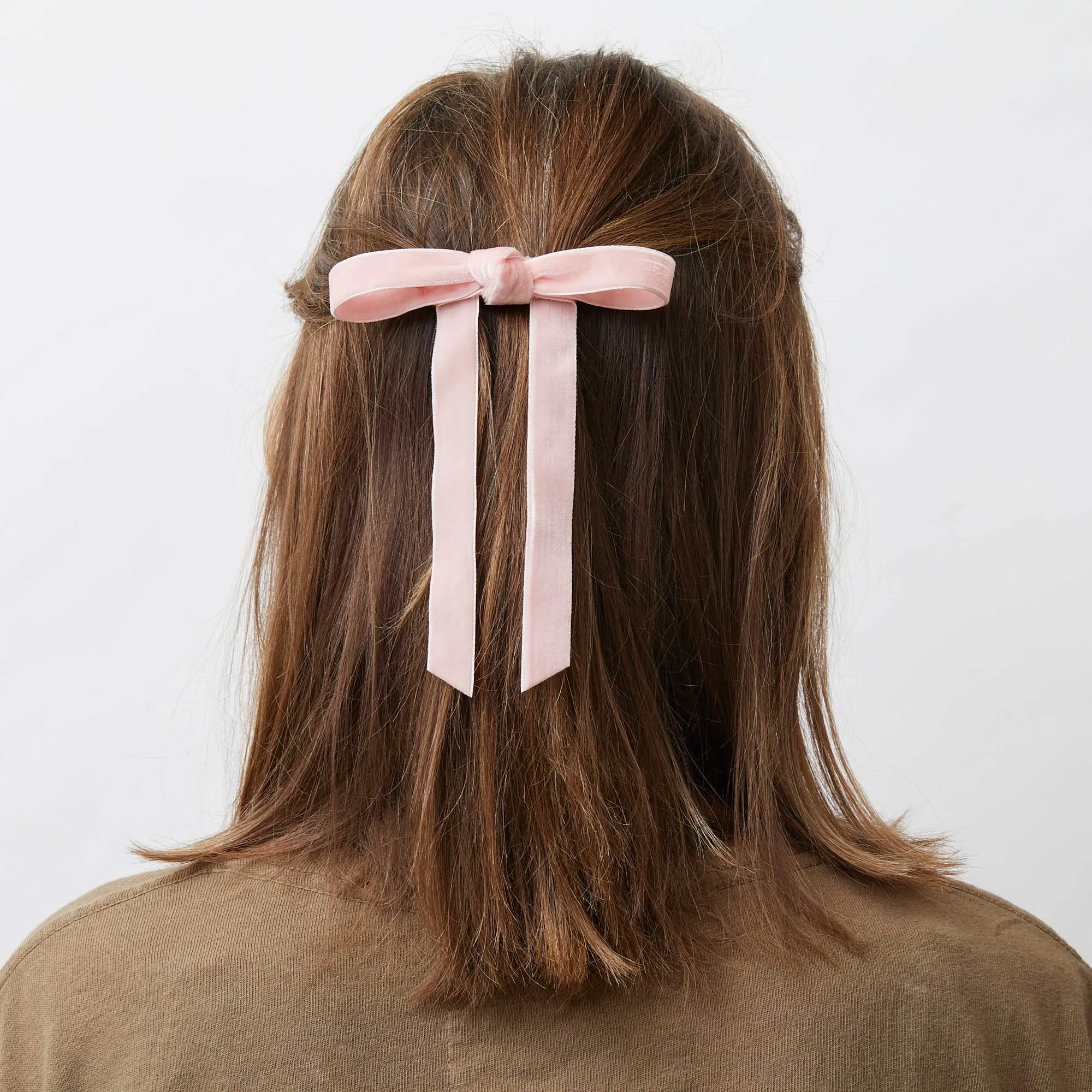 BLUSH BARDOT BOW BARRETTE