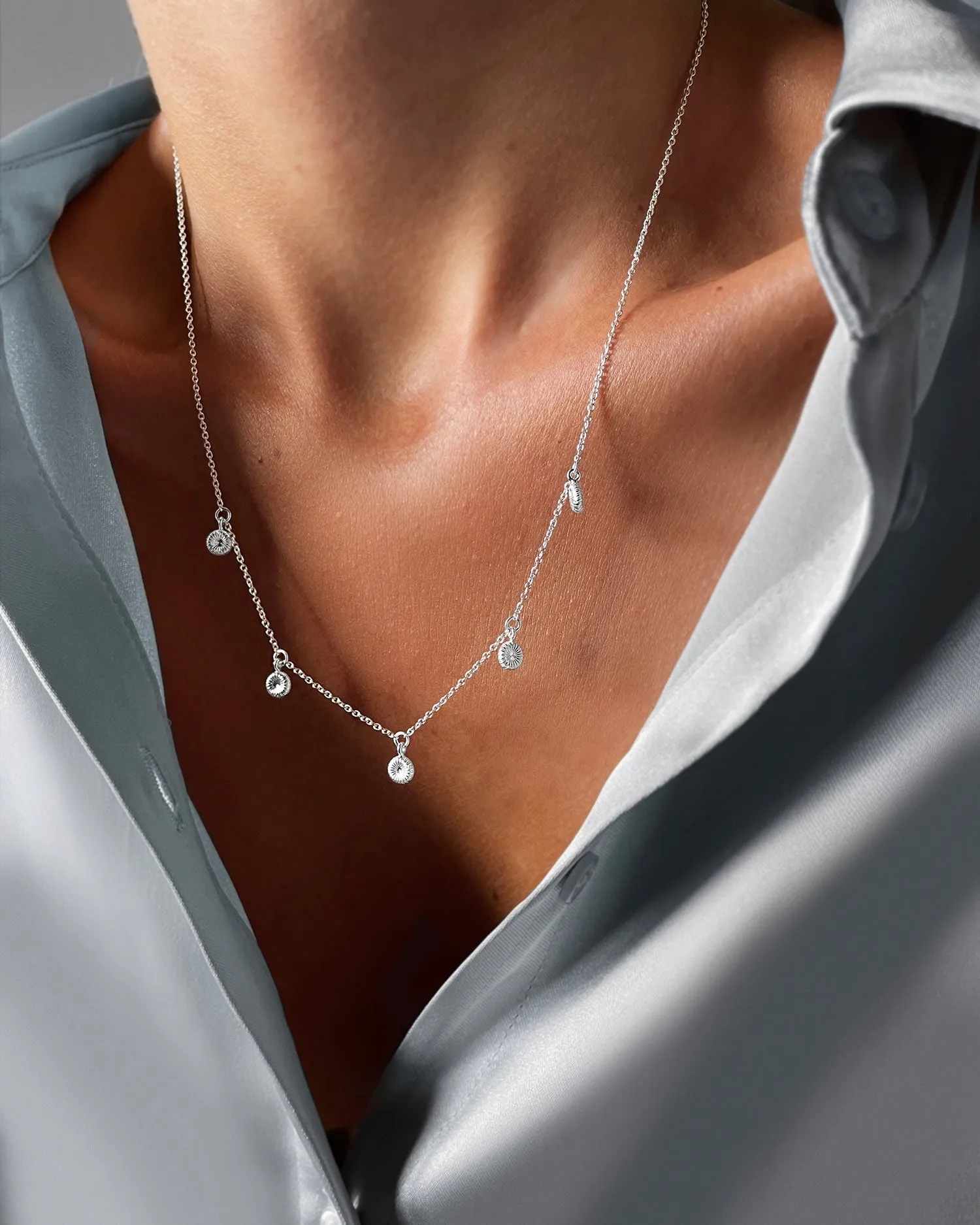 Coral drop full necklace silver