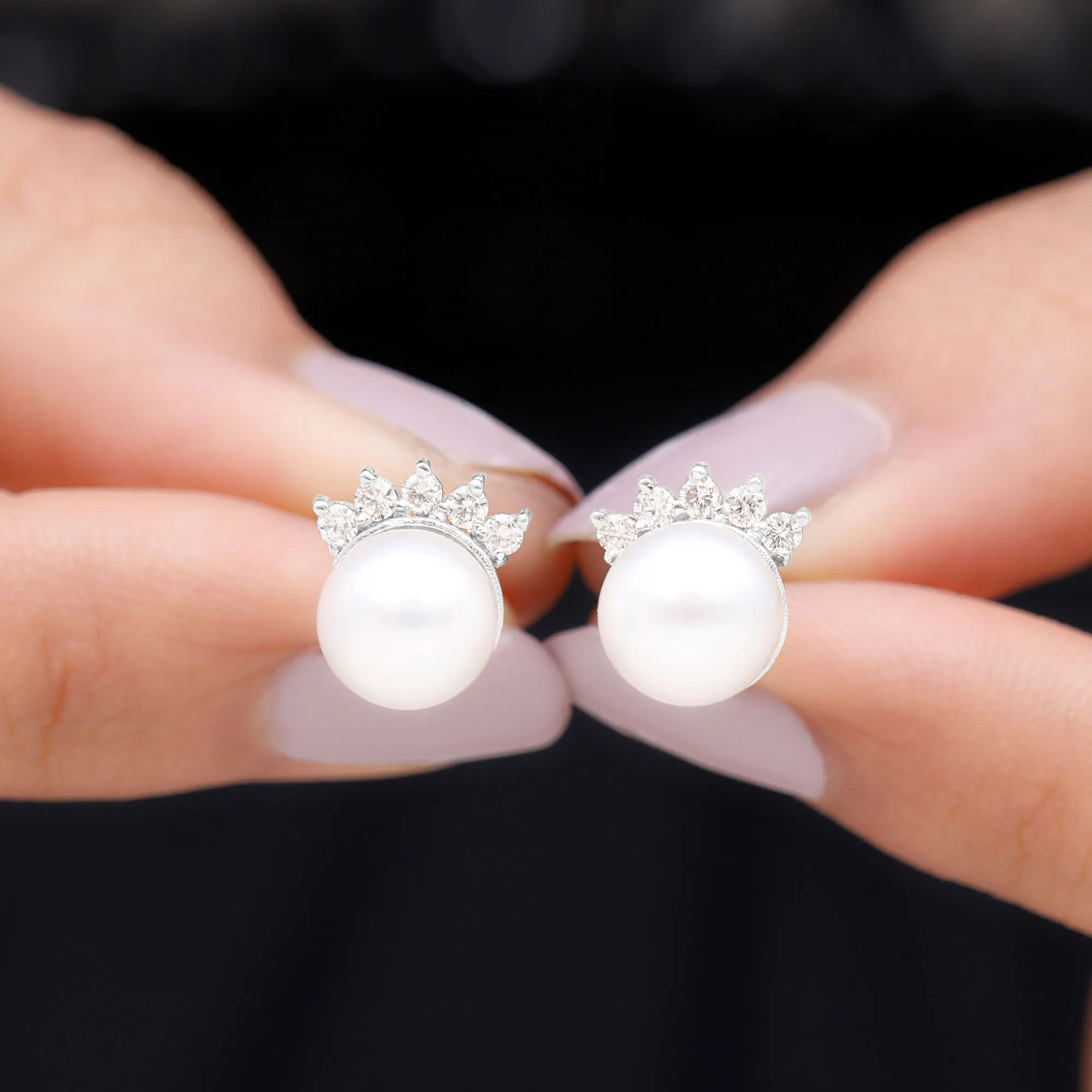 Crown Freshwater Pearl Stud Earring with Shiny Diamond