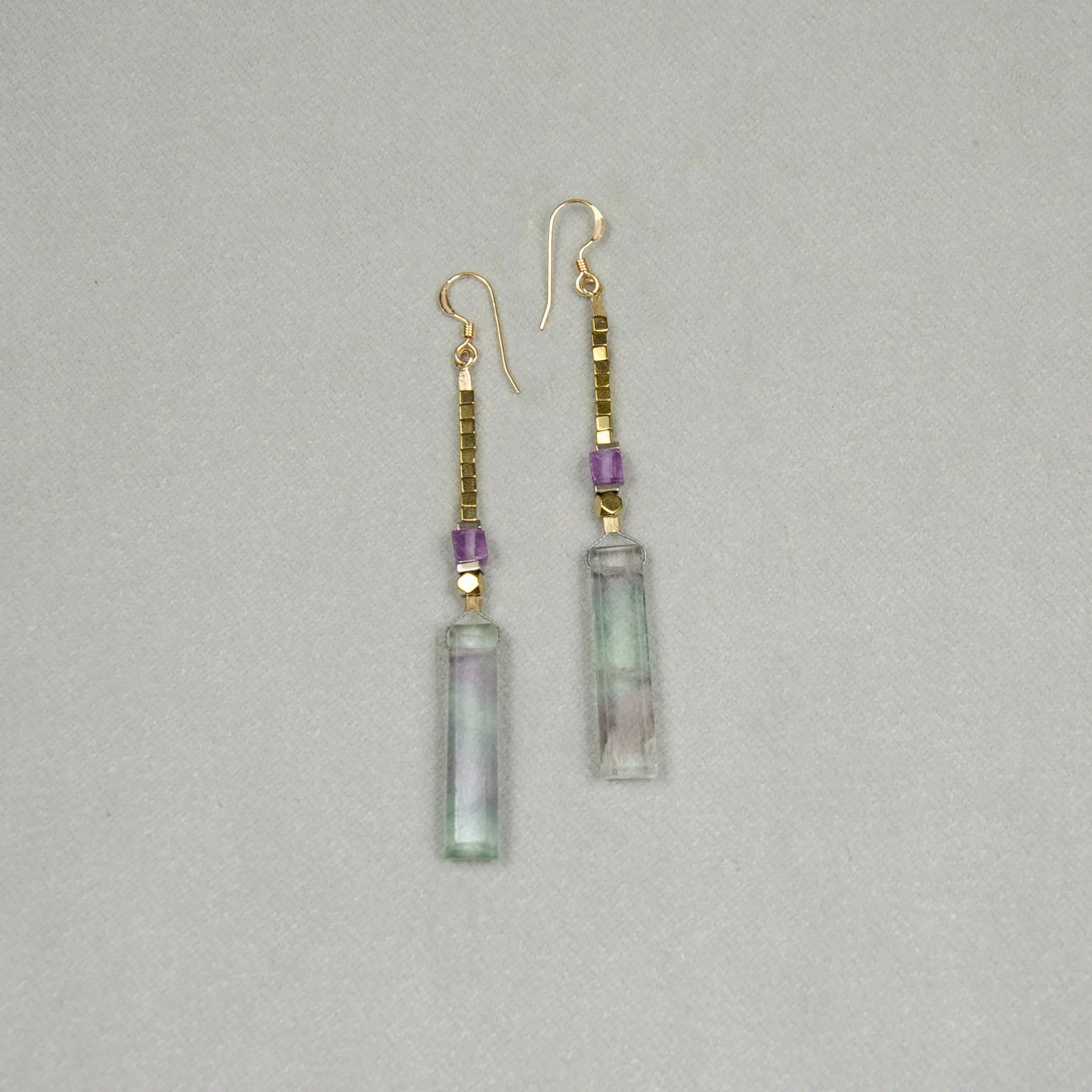 DROP EARRINGS