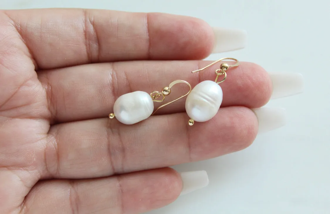 Giannas Pearl earrings