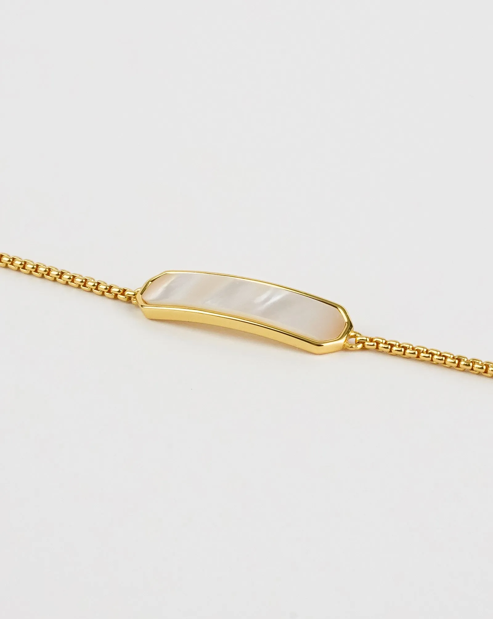 Mother of Pearl Bar Bracelet