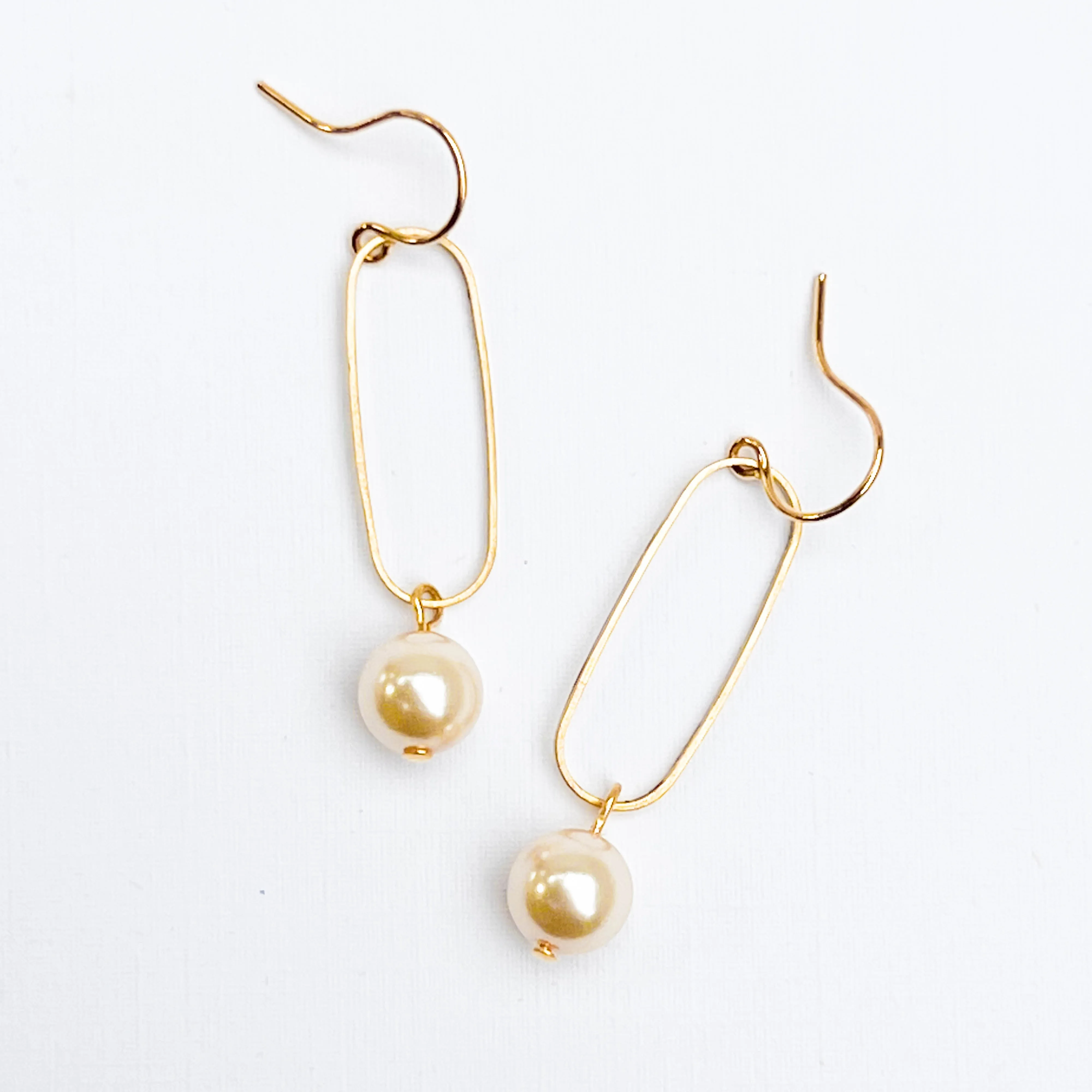 Pearl Dangle Oval Hoop Earrings-WS