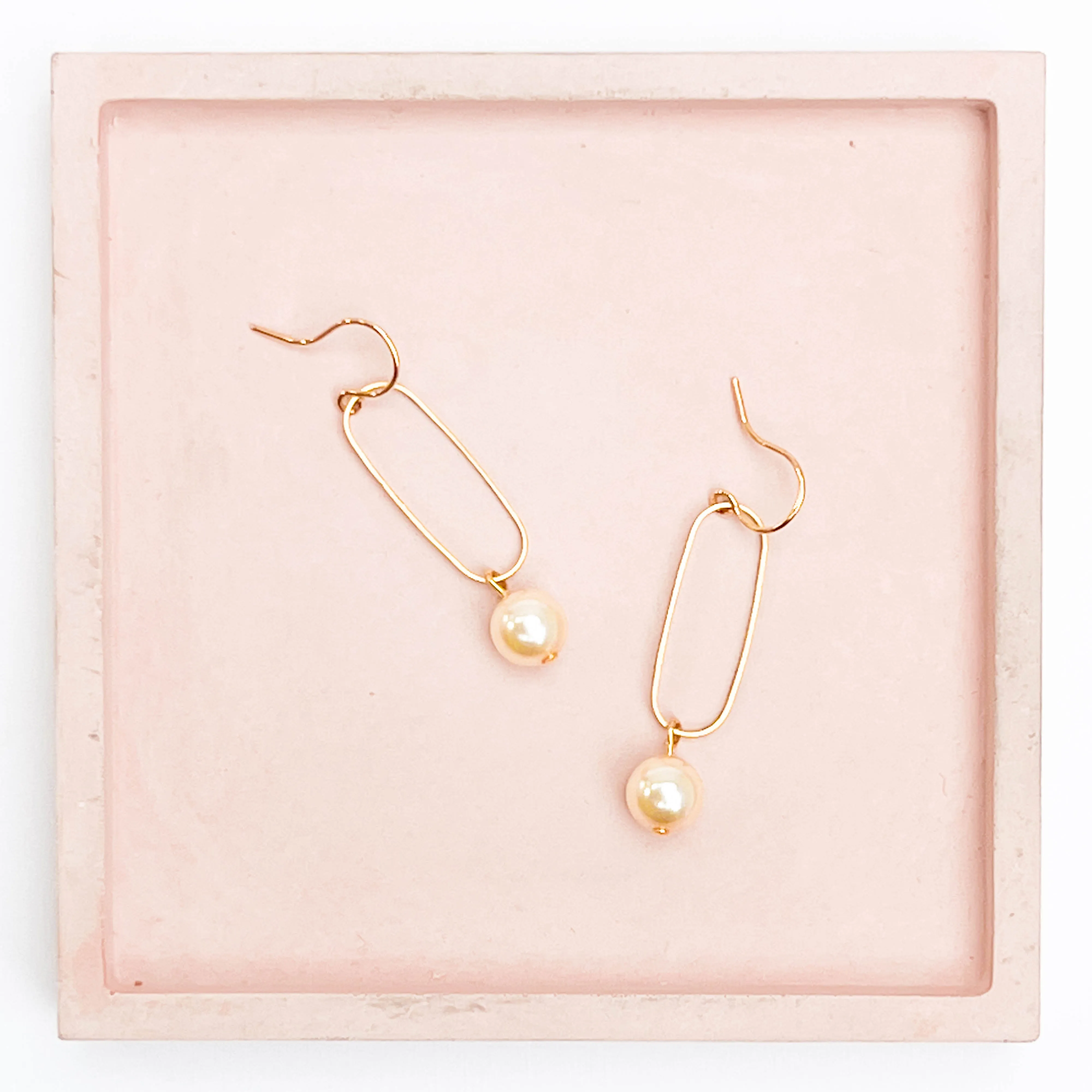 Pearl Dangle Oval Hoop Earrings-WS