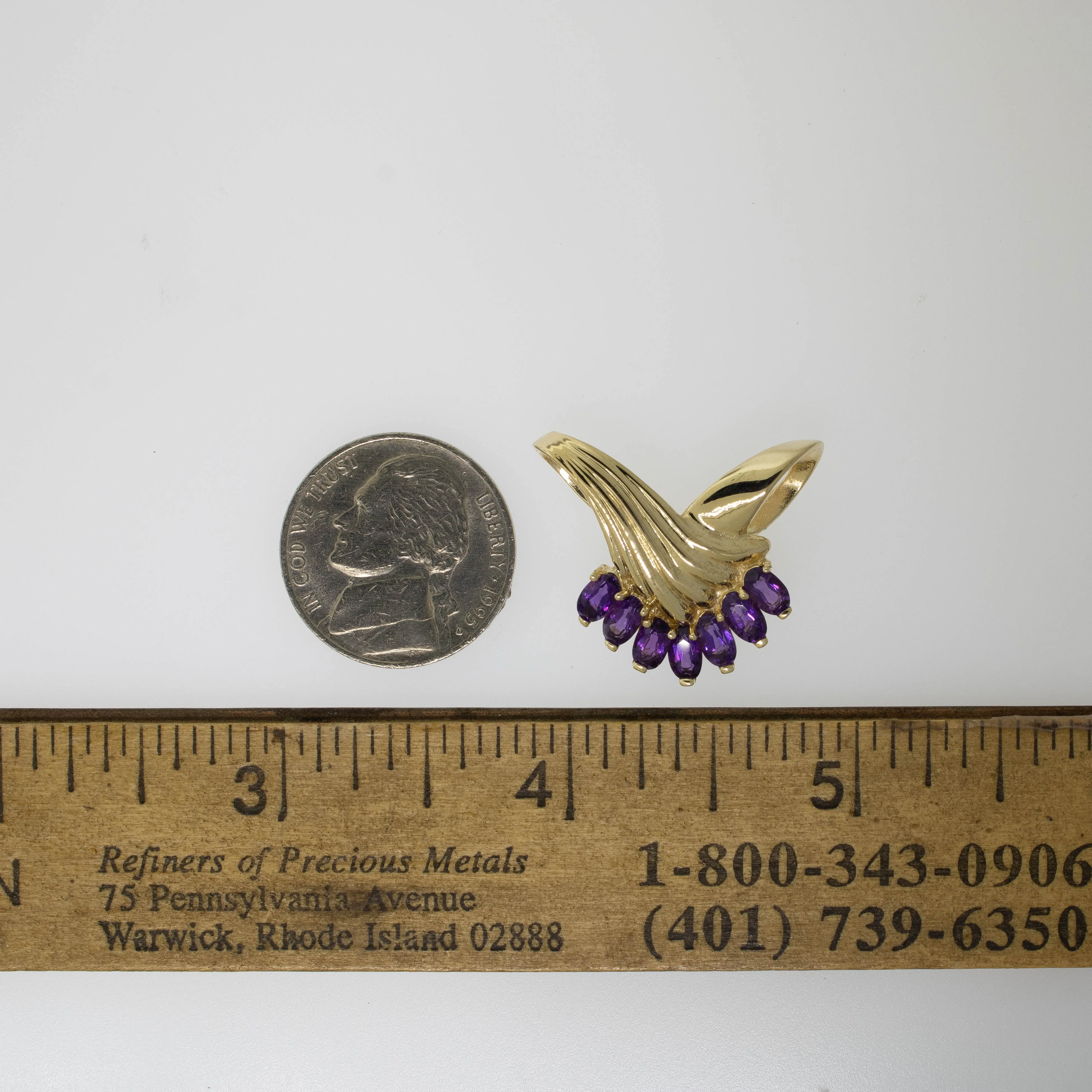 Preowned 14K Yellow Gold Amethyst Pendant with 7 Oval Gemstones