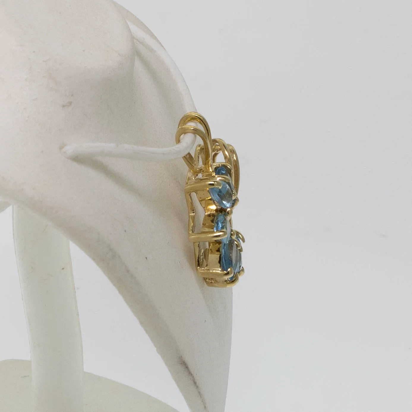 Preowned 14K Yellow Gold Heart-Shaped Blue Topaz Pendant