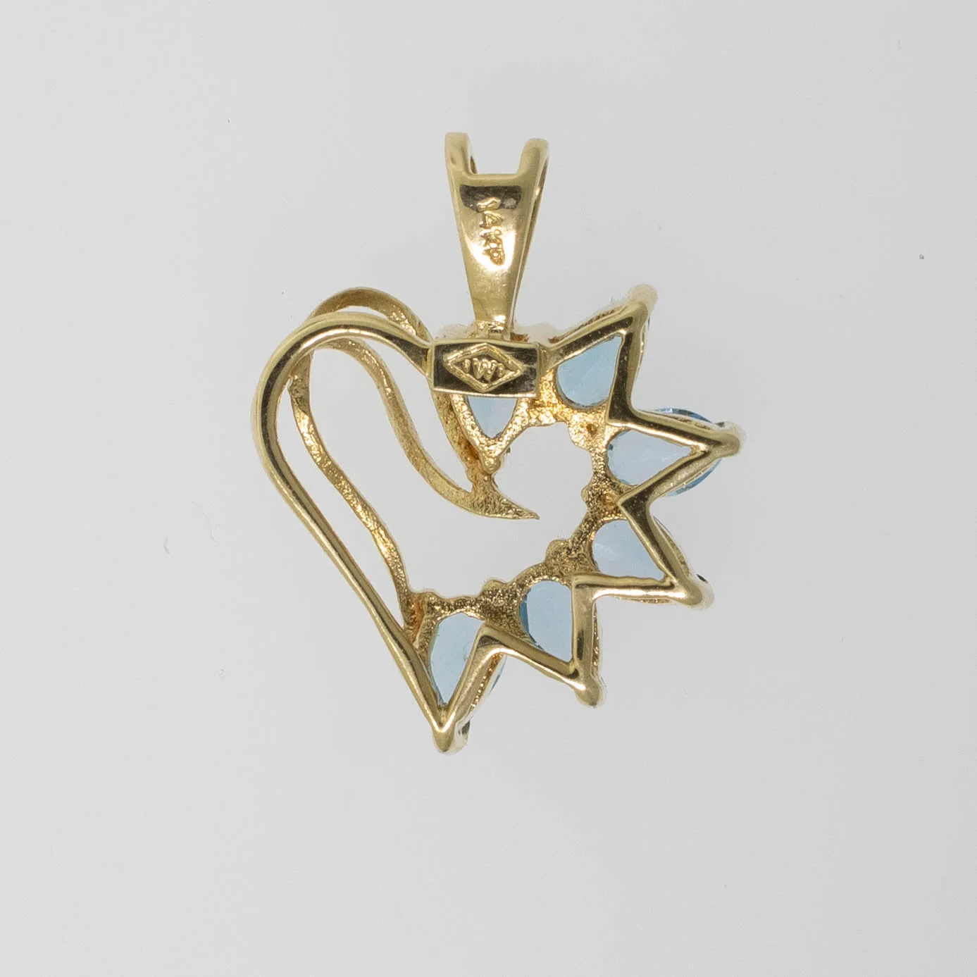Preowned 14K Yellow Gold Heart-Shaped Blue Topaz Pendant