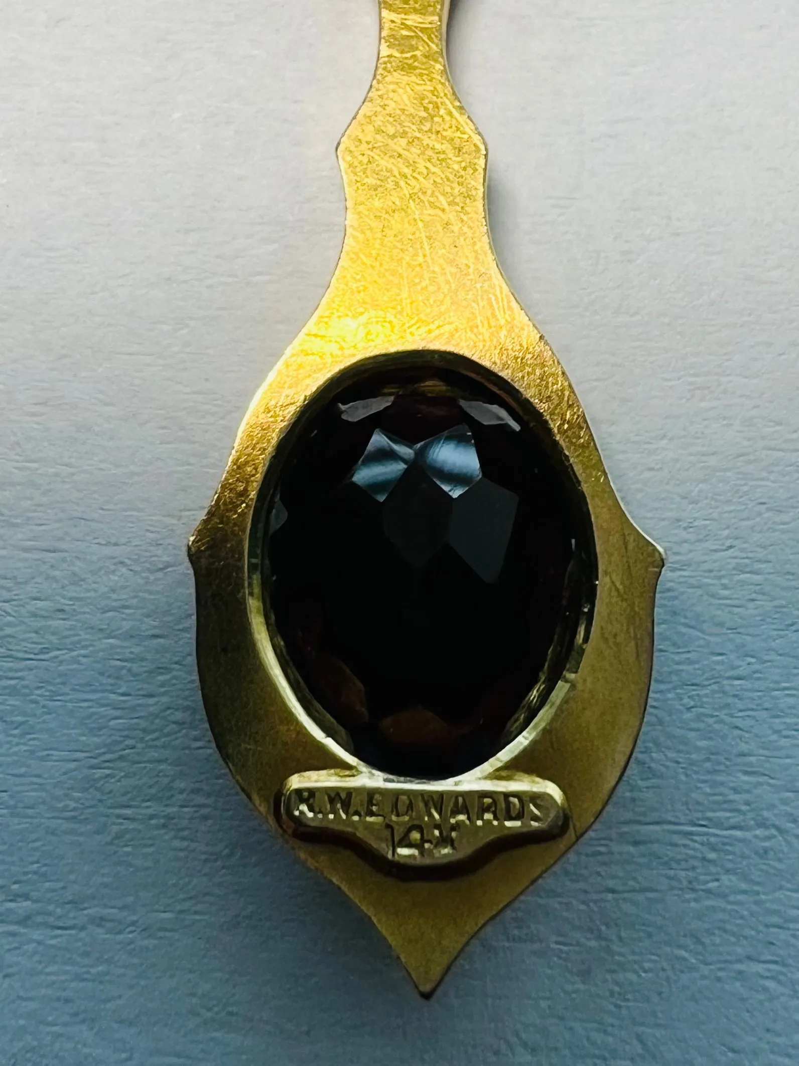 R. W. Edwards Victorian Garnet Yellow Gold Pendant Necklace