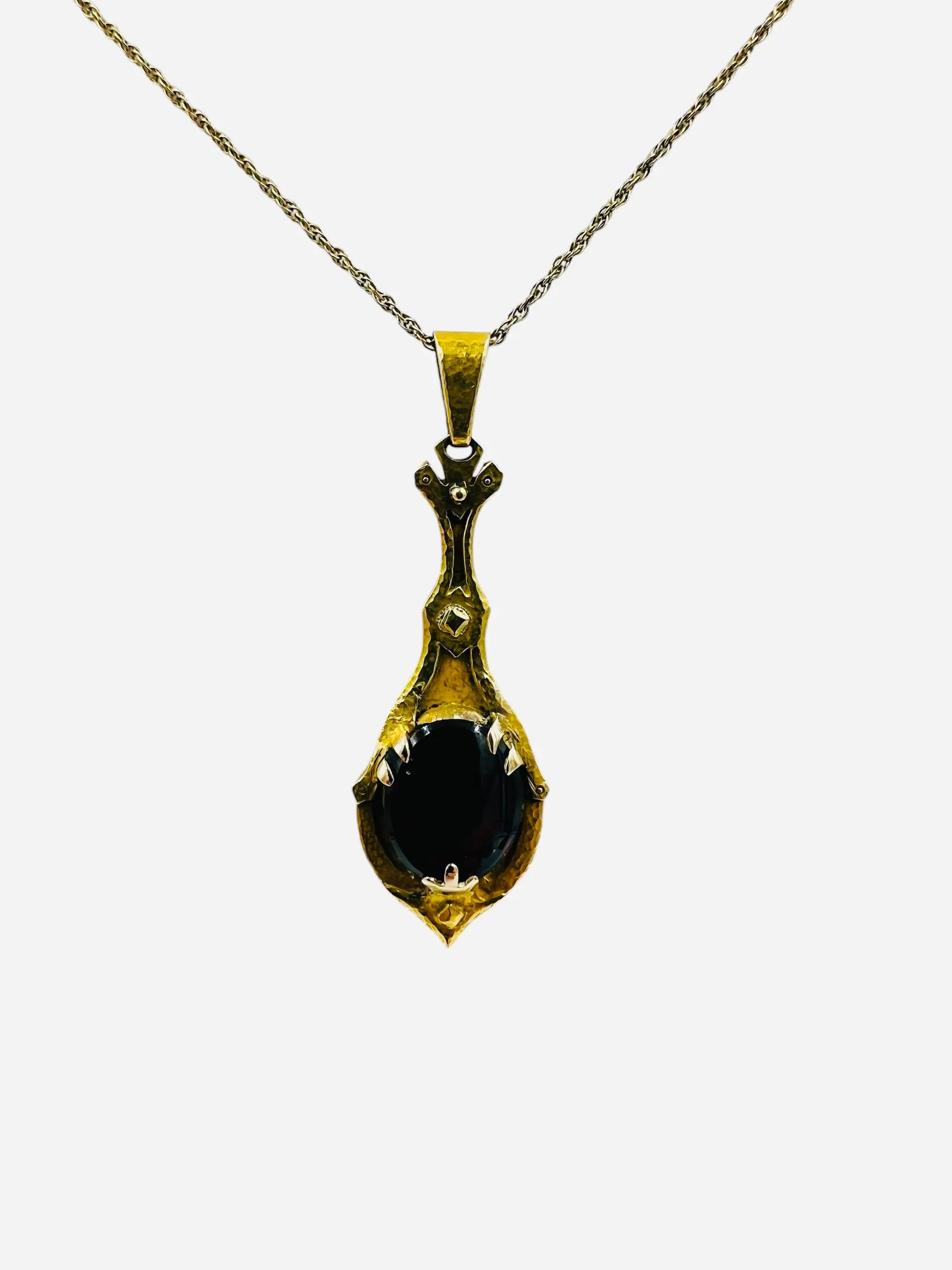 R. W. Edwards Victorian Garnet Yellow Gold Pendant Necklace