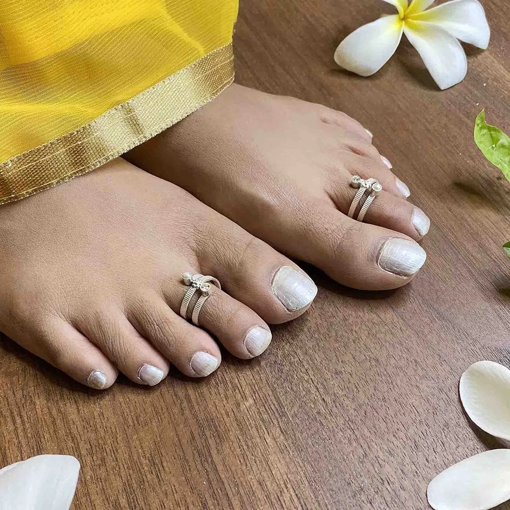 Set Of Three Silver Toe Rings (4)