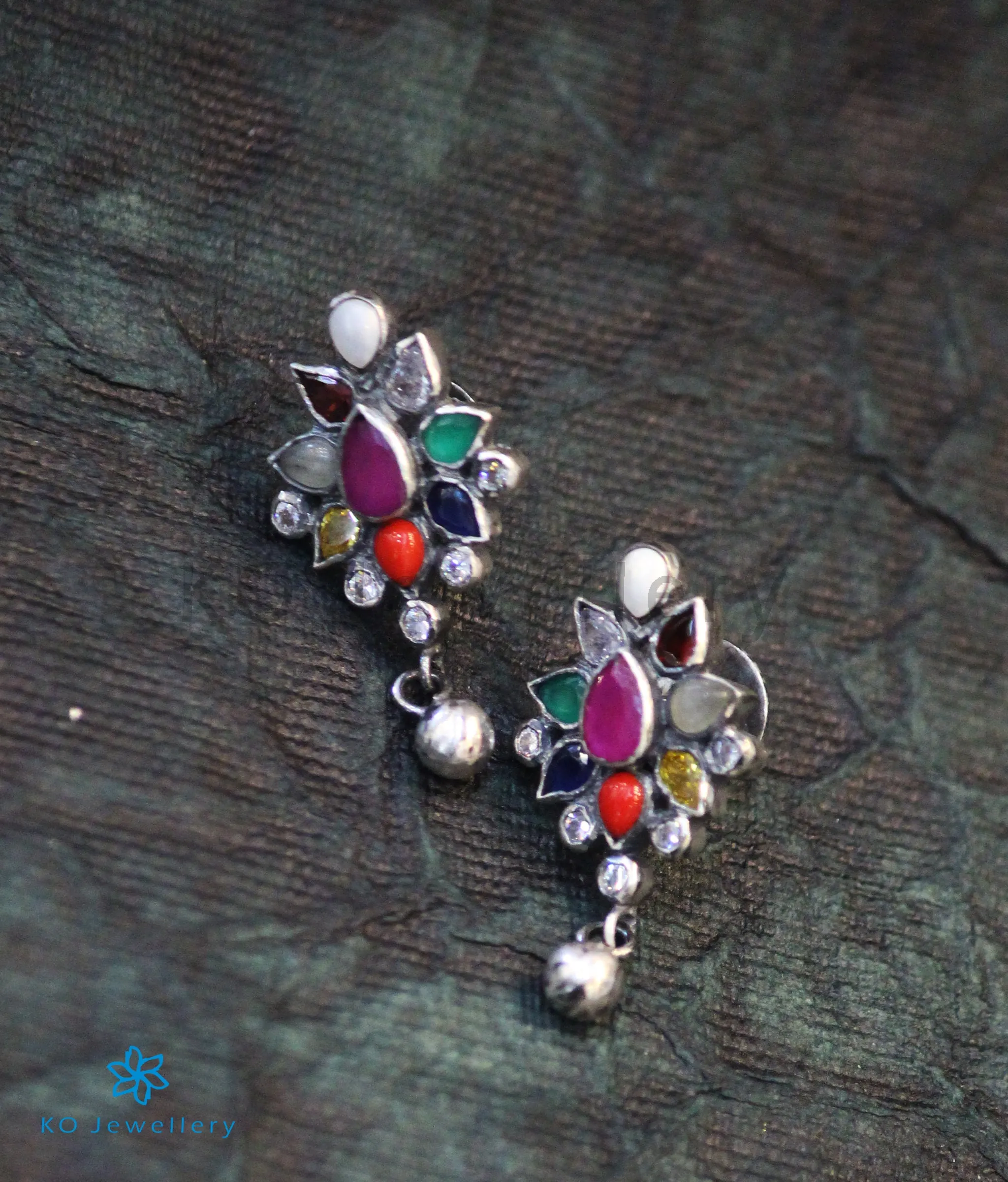 The Aham Silver Navaratna Necklace (Oxidised)