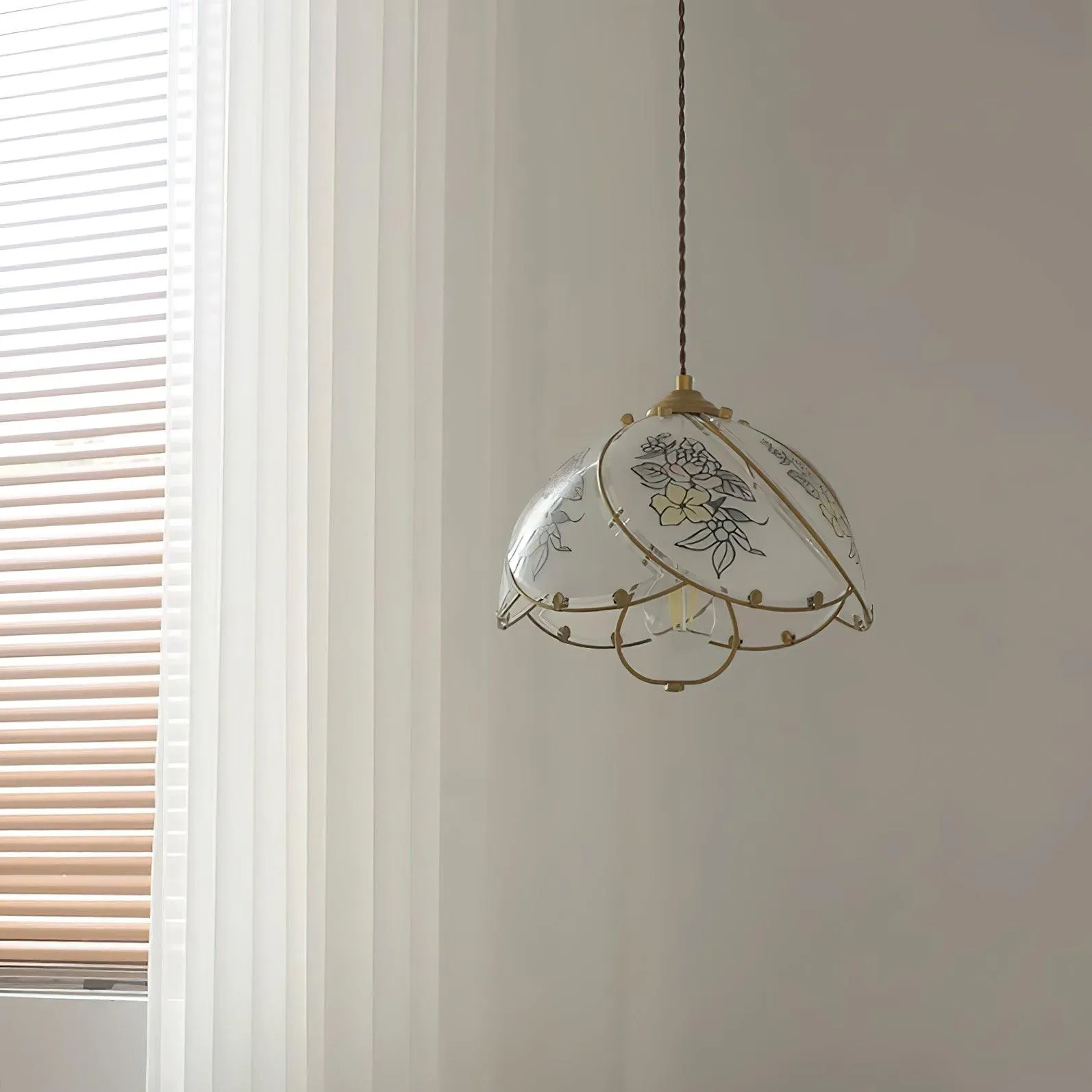 Tiffany Lily Pendant Lamp